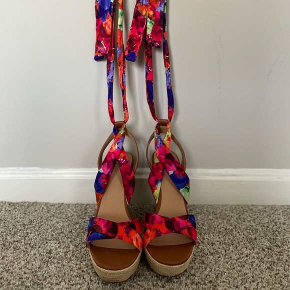 I.N.C. Floral Lace up Wedges - Picture 4 of 7